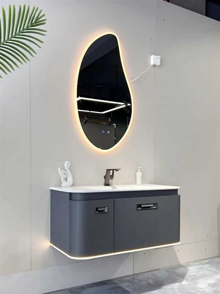 Arc Process Paint-free Multi-layer Solid Wood Bathroom Vanity suppliers